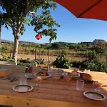 Anima Sarda Bed & Wine Couette-café *